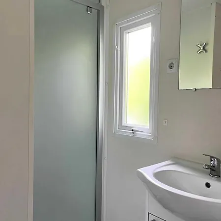 Kemping 2 Etoiles - Calme Et Nature, 1h De Paris - Ccbabhg *