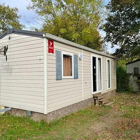 Zecamping 2 Etoiles Animaux Acceptes Dans Un Environnement Calme Et Naturel 营地 Angicourt