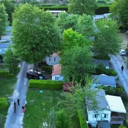 Zecamping 2 Animaux Acceptes Dans Un Environnement Calme Et Naturel Campsite