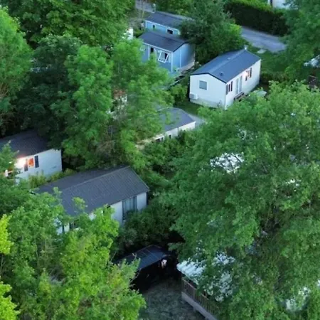 2 étoiles - Ccbabhg Camping