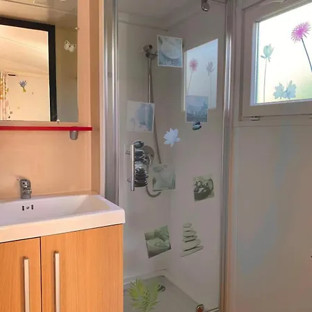 Zecamping 2 Etoiles Animaux Acceptes Dans Un Environnement Calme Et Naturel 2* Angicourt
