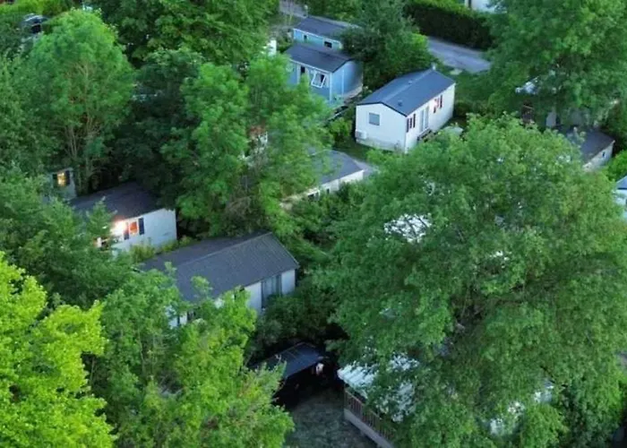 Campsite Zecamping 2 Animaux Acceptes Dans Un Environnement Calme Et Naturel