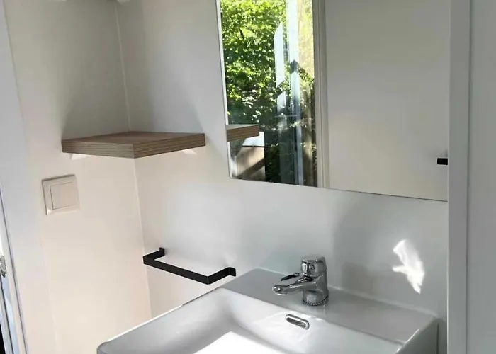 Campsite Zecamping 2 Animaux Acceptes Dans Un Environnement Calme Et Naturel 2*