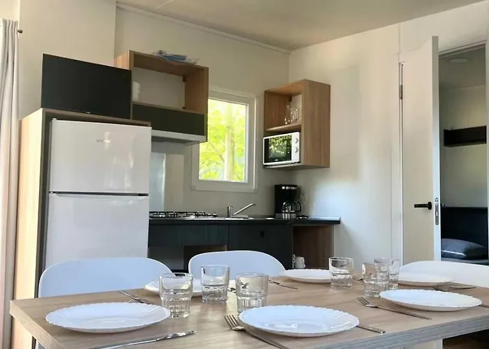 Campsite Zecamping 2 Animaux Acceptes Dans Un Environnement Calme Et Naturel