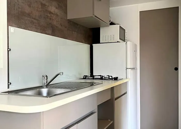 Campsite 2 Etoiles - Calme Et Nature, 1h De Paris - Ccbabhg Angicourt