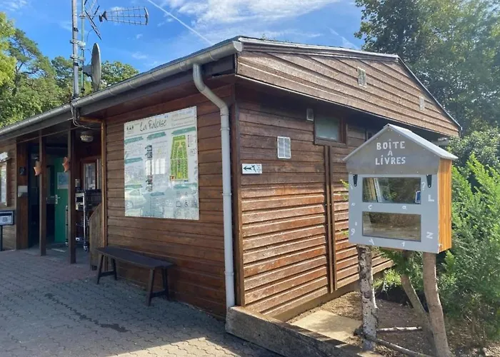 Zecamping 2 Animaux Acceptes Dans Un Environnement Calme Et Naturel 2*