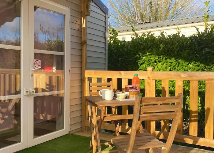 Zecamping 2 Animaux Acceptes Dans Un Environnement Calme Et Naturel Angicourt